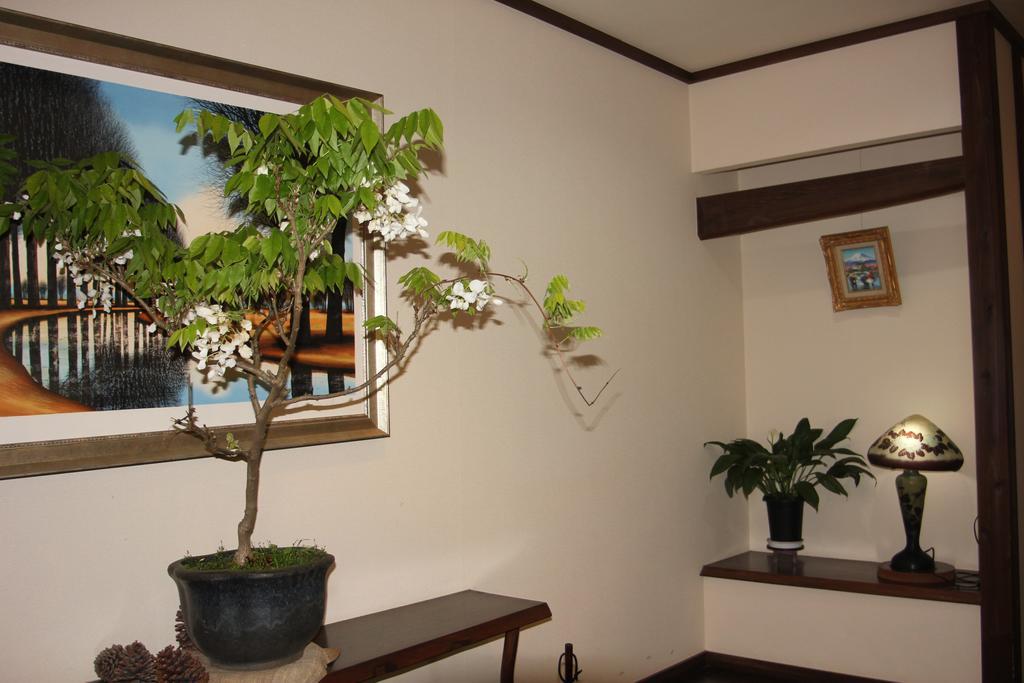 Yufuin-Sanso Waremokou Hotel Exterior photo