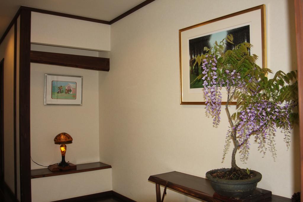 Yufuin-Sanso Waremokou Hotel Exterior photo