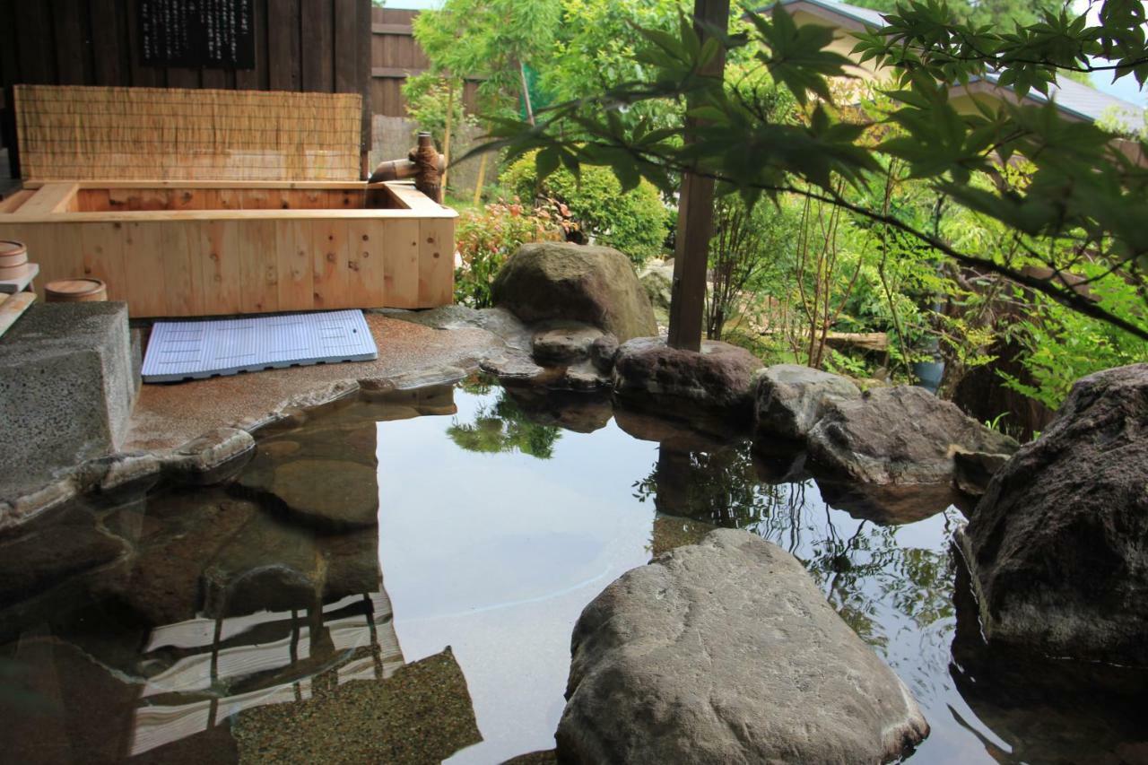 Yufuin-Sanso Waremokou Hotel Exterior photo